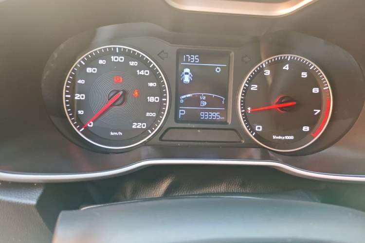 Used MG ZS 2017 16T Automatic Flagship Internet Edition Instrument Cluster