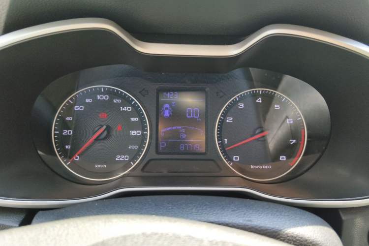 Used MG ZS 2017 1.5L Automatic Luxury Edition Instrument Cluster