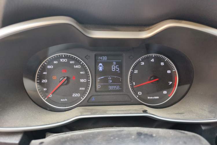 Used MG ZS 2017 1.5L Automatic Luxury Internet Edition Instrument Cluster