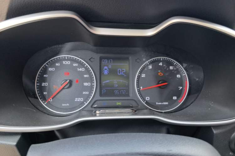 Used MG ZS 2017 16T Automatic Flagship Internet Edition Instrument Cluster