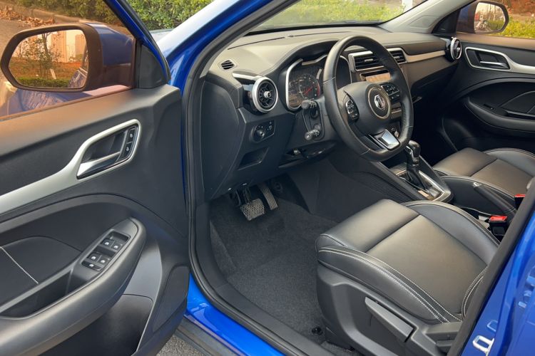 Used MG ZS 2017 1.5L Automatic Luxury Internet Edition Interior 1