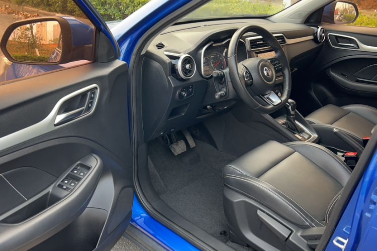 Used MG ZS 2017 1.5L Automatic Luxury Internet Edition Interior 1