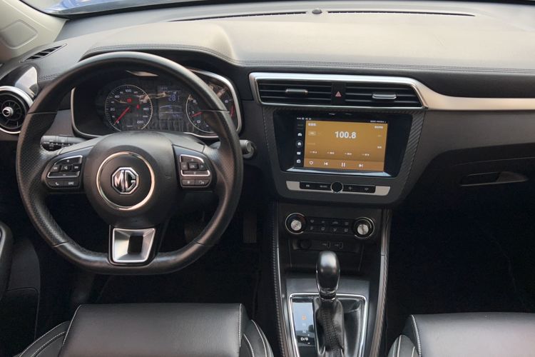 Used MG ZS 2017 1.5L Automatic Luxury Internet Edition Interior 2