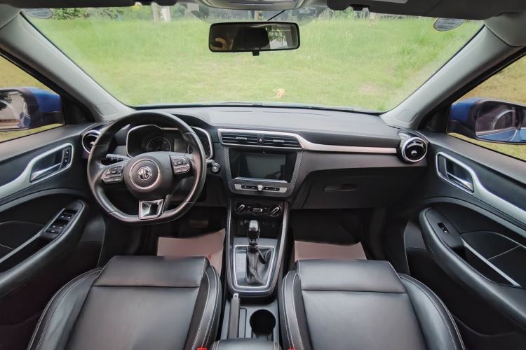 Used MG ZS 2017 1.5L Automatic Luxury Edition Interior 2