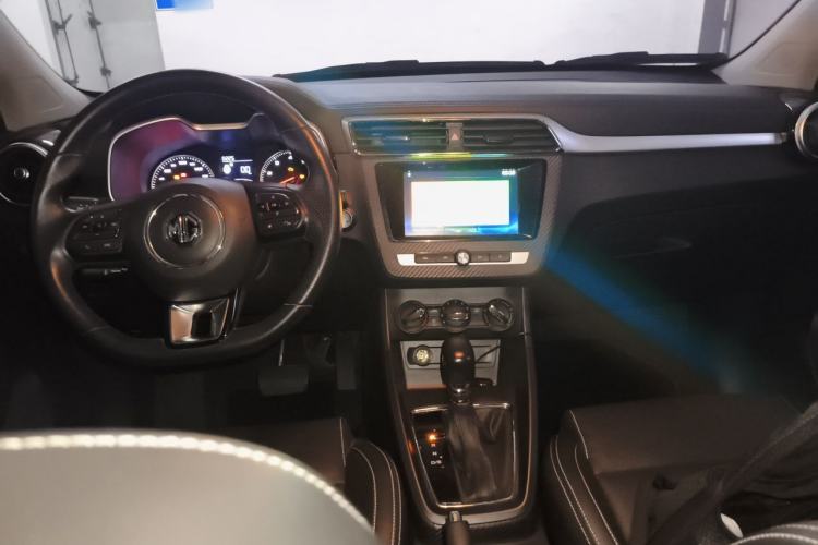 Used MG ZS 2017 1.5L Automatic Luxury Edition Interior 2