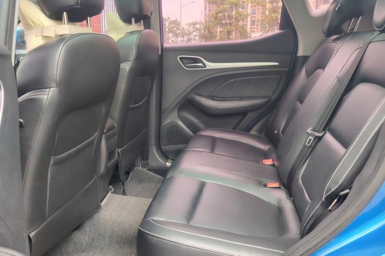 Used MG ZS 2017 1.5L Automatic Luxury Internet Edition Interior 2