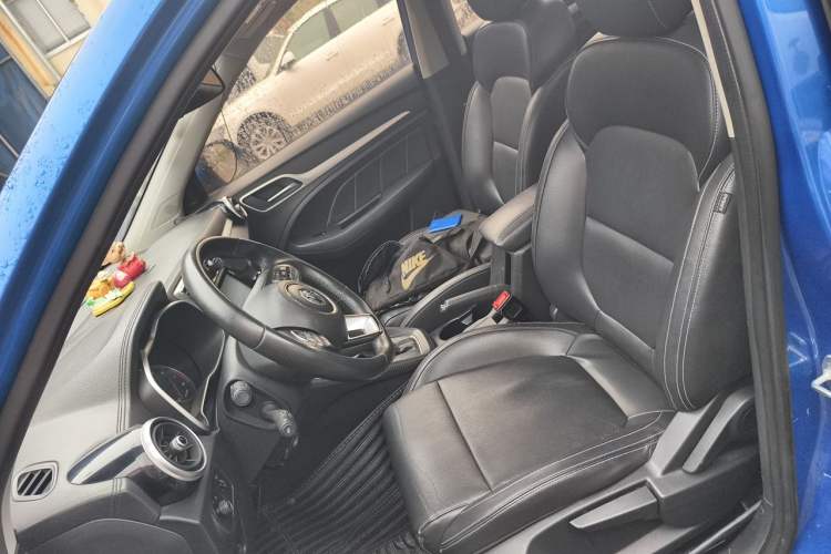 Used MG ZS 2017 1.5L Automatic Luxury Edition Left Front Seat