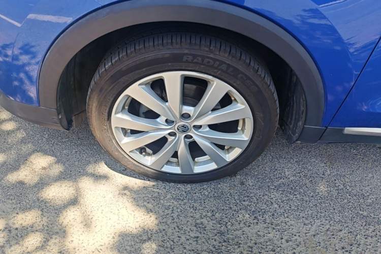Used MG ZS 2017 1.5L Automatic Luxury Edition Left Front Wheel Hub