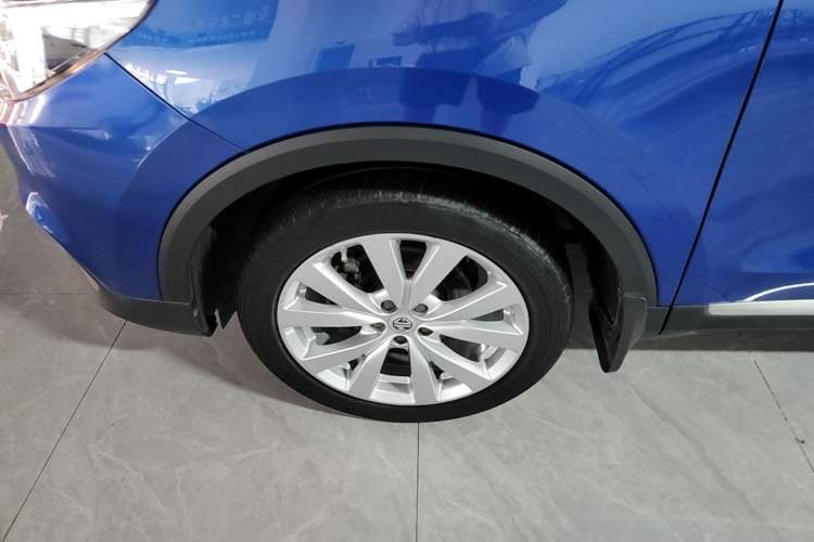 Used MG ZS 2017 1.5L Automatic Luxury Edition Left Front Wheel Hub
