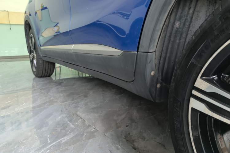 Used MG ZS 2017 1.5L Manual Deluxe Internet Edition Left Side Sill