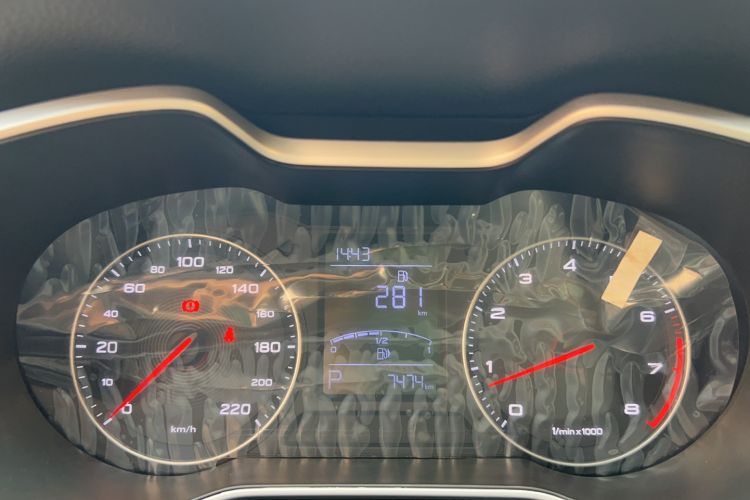 Used MG ZS 2017 1.5L Automatic Luxury Internet Edition Odometer Close Up