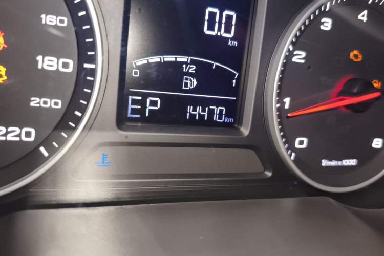 Used MG ZS 2017 1.5L Automatic Luxury Edition Odometer Close Up