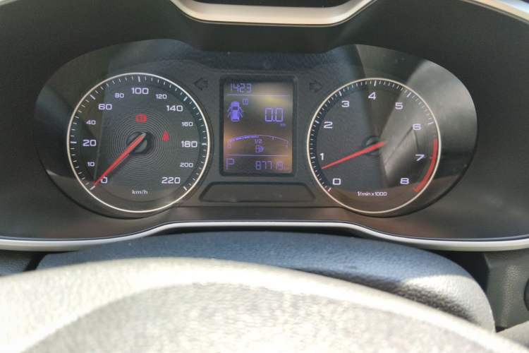 Used MG ZS 2017 1.5L Automatic Luxury Edition Odometer Close Up