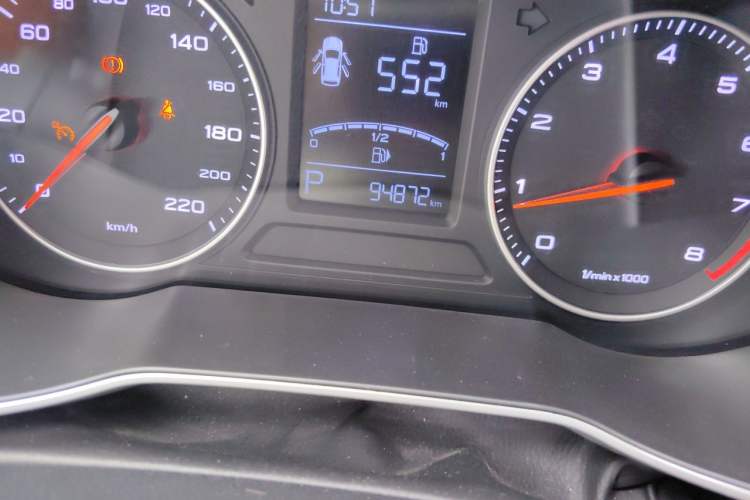 Used MG ZS 2017 1.5L Automatic Luxury Edition Odometer Close Up