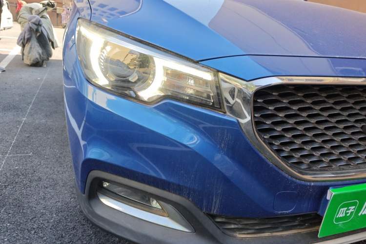 Used MG ZS 2017 1.5L Manual Elite Edition Right Front Headlight