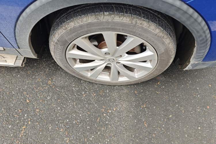 Used MG ZS 2017 1.5L Automatic Luxury Edition Right Front Wheel Hub