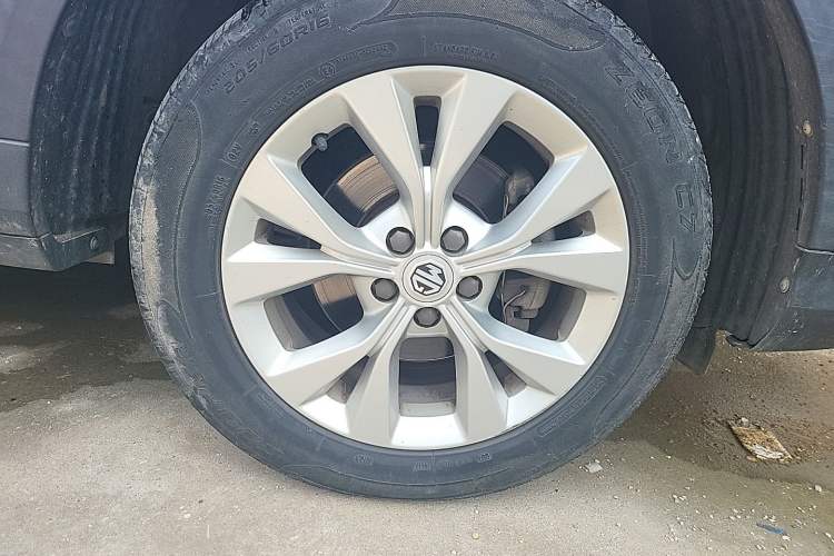 Used MG ZS 2017 1.5L Manual Comfort Edition Right Front Wheel Hub