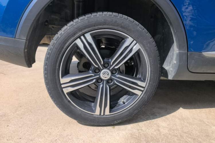 Used MG ZS 2017 16T Automatic Flagship Internet Edition Right Rear Wheel Hub