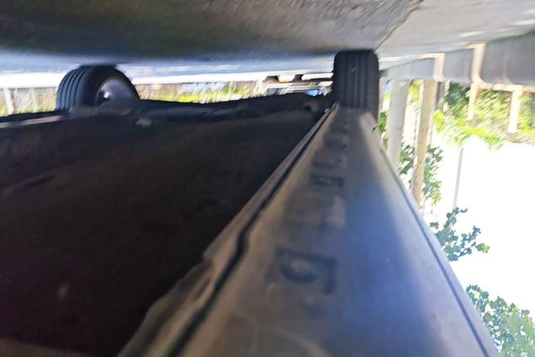 Used MG ZS 2017 1.5L Automatic Luxury Edition Right Side Sill