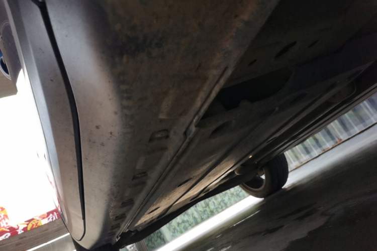 Used MG ZS 2017 1.5L Automatic Luxury Internet Edition Right Side Sill
