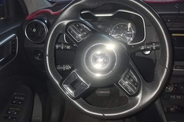 Used MG ZS 2017 1.5L Automatic Luxury Edition Steering Wheel
