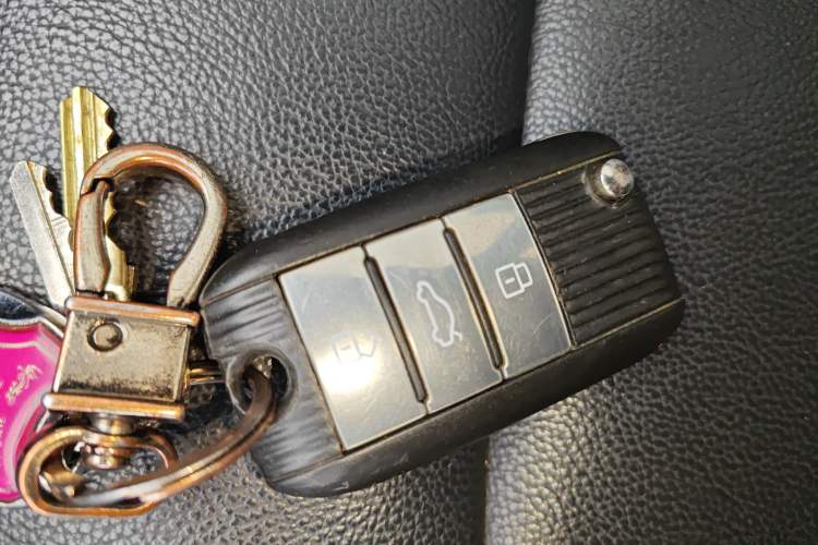 Used MG ZS 2017 1.5L Automatic Luxury Internet Edition Vehicle Key