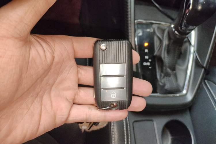 Used MG ZS 2017 1.5L Automatic Luxury Internet Edition Vehicle Key