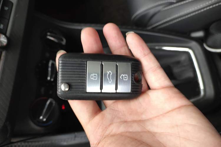 Used MG ZS 2017 1.5L Automatic Luxury Edition Vehicle Key