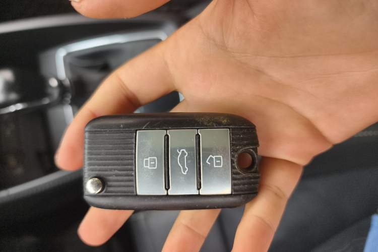 Used MG ZS 2017 1.5L Automatic Luxury Edition Vehicle Key