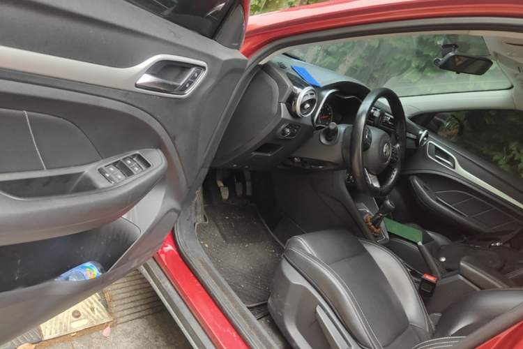 Used MG ZS 2017 1.5L Manual Deluxe Internet Edition Driver Seat