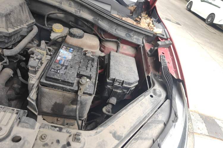 Used MG ZS 2017 1.5L Manual Deluxe Internet Edition Engine Bay Left
