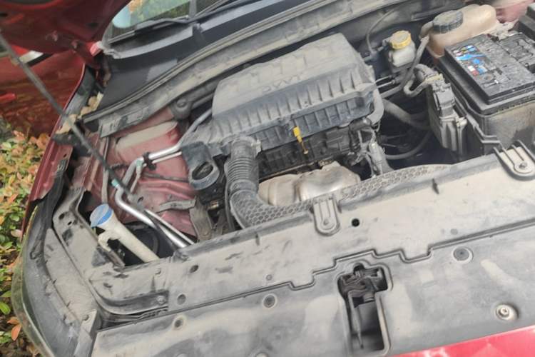 Used MG ZS 2017 1.5L Manual Deluxe Internet Edition Engine Bay Right