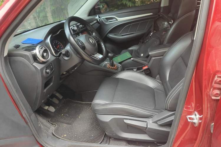 Used MG ZS 2017 1.5L Manual Deluxe Internet Edition Left Front Seat