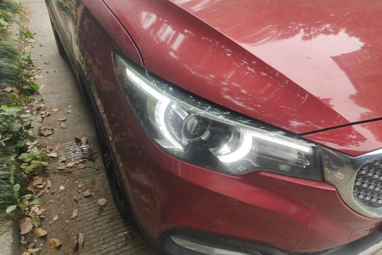 Used MG ZS 2017 1.5L Manual Deluxe Internet Edition Right Front Headlight