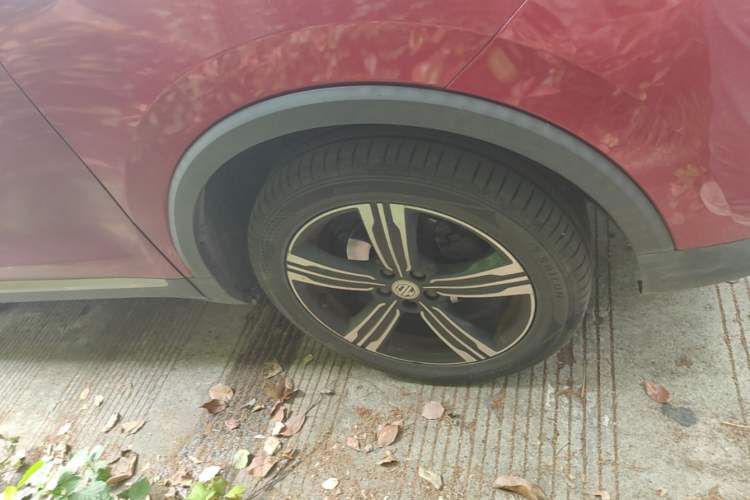 Used MG ZS 2017 1.5L Manual Deluxe Internet Edition Right Front Wheel Hub