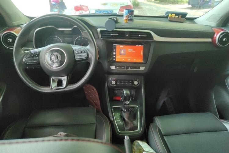 Used MG ZS 2017 16T Automatic Flagship Internet Edition Center Console