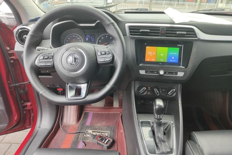 Used MG ZS 2017 1.5L Automatic Luxury Edition Center Console