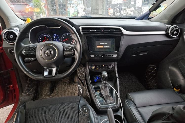 Used MG ZS 2017 1.5L Automatic Luxury Internet Edition Center Console