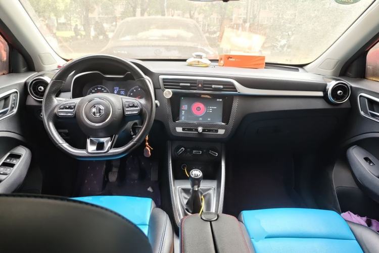 Used MG ZS 2017 1.5L Manual Comfort Edition Center Console
