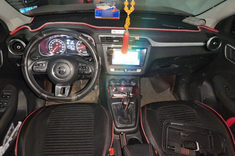 Used MG ZS 2017 1.5L Manual Comfort Edition Center Console