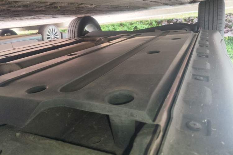 Used MG ZS 2017 1.5L Automatic Luxury Internet Edition Chassis Front Right