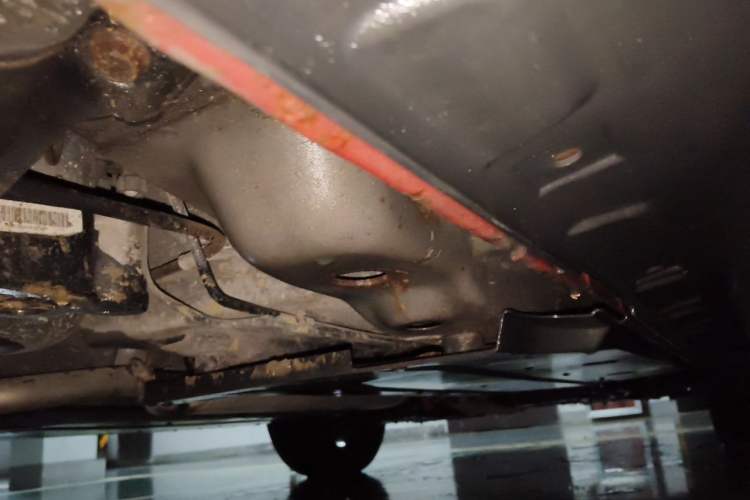 Used MG ZS 2017 1.5L Manual Deluxe Internet Edition Chassis Rear Right