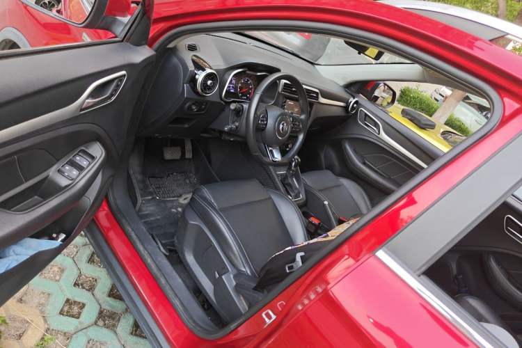 Used MG ZS 2017 1.5L Automatic Luxury Internet Edition Driver Seat