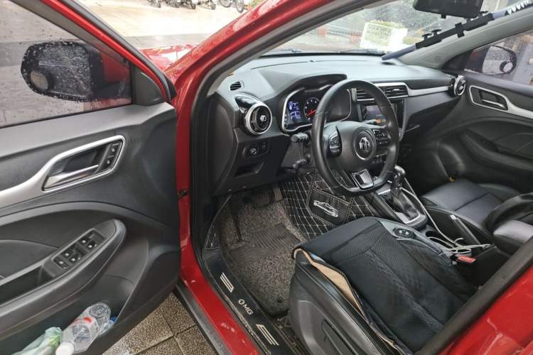 Used MG ZS 2017 1.5L Automatic Luxury Internet Edition Driver Seat