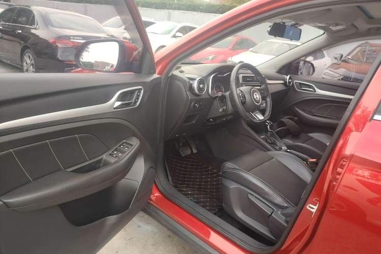 Used MG ZS 2017 1.5L Automatic Luxury Internet Edition Driver Seat
