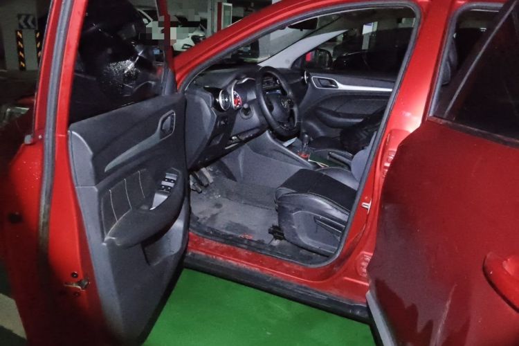 Used MG ZS 2017 1.5L Manual Deluxe Internet Edition Driver Seat