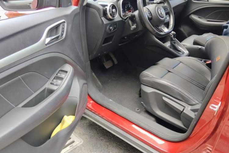 Used MG ZS 2017 1.5L Automatic Luxury Edition Driver Seat
