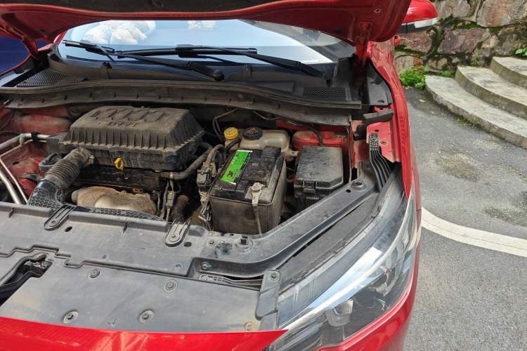 Used MG ZS 2017 1.5L Automatic Luxury Edition Engine Bay Left