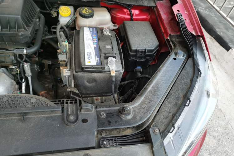 Used MG ZS 2017 1.5L Automatic Luxury Edition Engine Bay Left