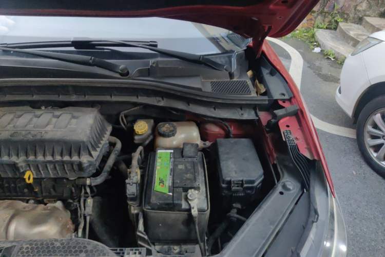Used MG ZS 2017 1.5L Automatic Luxury Edition Engine Bay Left
